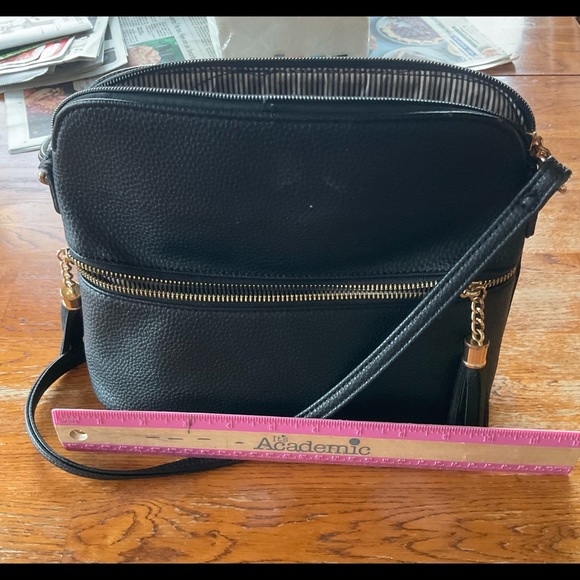 Crossbody Bag Shoulder Bag with Tassel - Picture 6 of 9